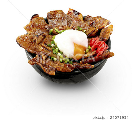 とろ り温泉卵の豚丼の写真素材