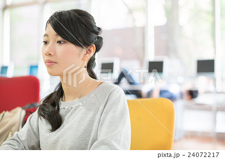 primary school child , university life 24072217