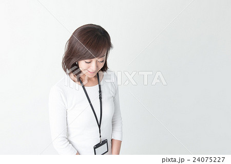 OLポートレート・ミドル女性 (白バック) 24075227