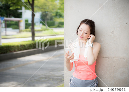 スポーツ 女性 スポーツ 女性 24079041
