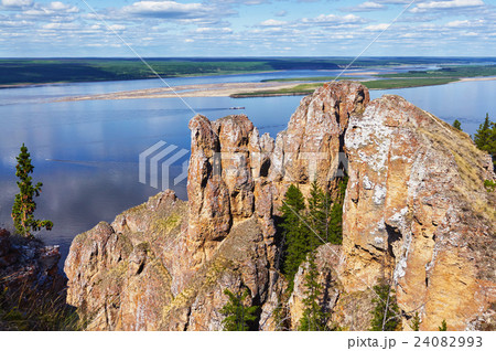 Lena Pillars, viewpoint Lena Pillars, viewpoint 24082993