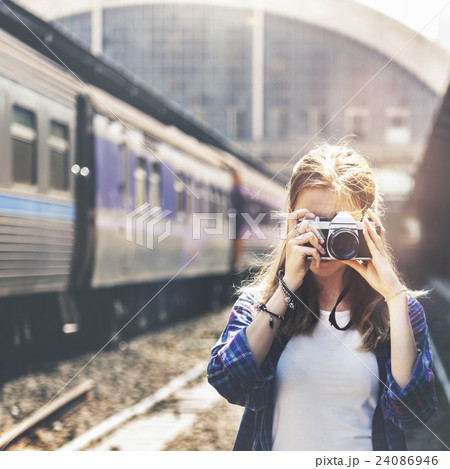 Girls Photography Traveling Trip Sightseeing Concept Girls Photography Traveling Trip Sightseeing Concept 24086946