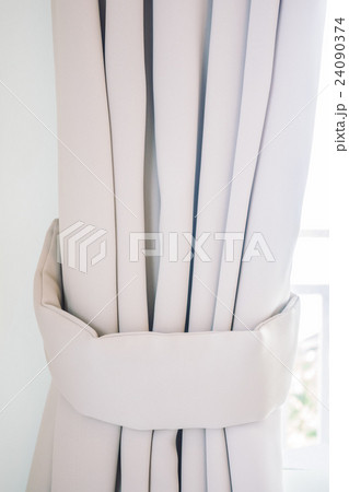 Curtain window 24090374