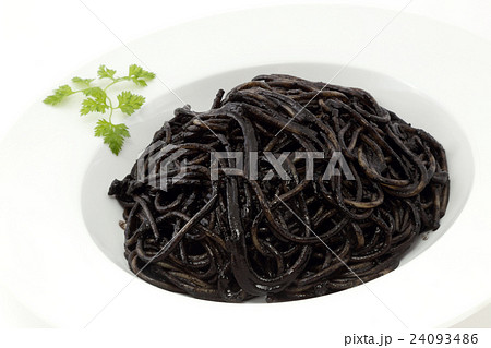 イカスミパスタ 24093486