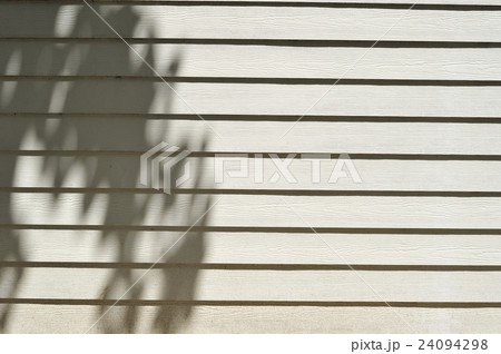 壁と影 24094298