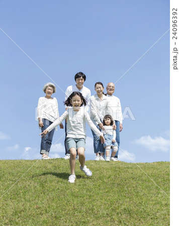 三世代家族 24096392
