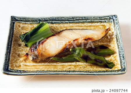 銀ダラ　西京焼き 24097744