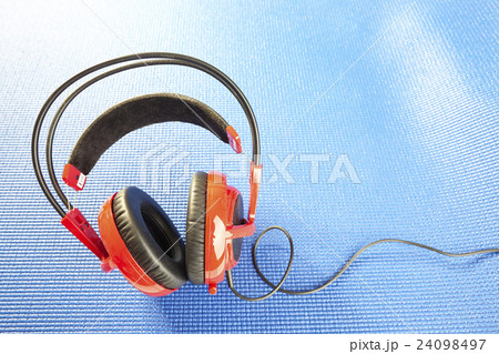 headphone 24098497
