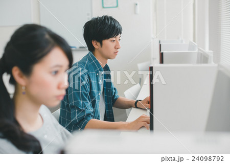 primary school child , university life 24098792