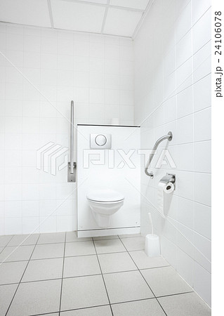 disabled toilet 24106078