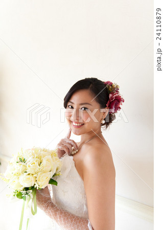 花嫁 ウエディング 結婚 ブライダル 24110879