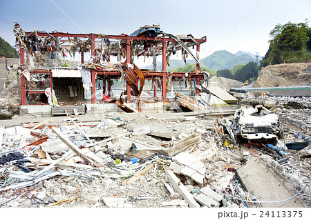 東日本大震災後2ヶ月 津波の被害にあった岩手県沿岸地域の写真素材