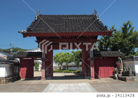 島根県益田市 萬福寺 山門 島根県益田市 萬福寺 山門 24113428