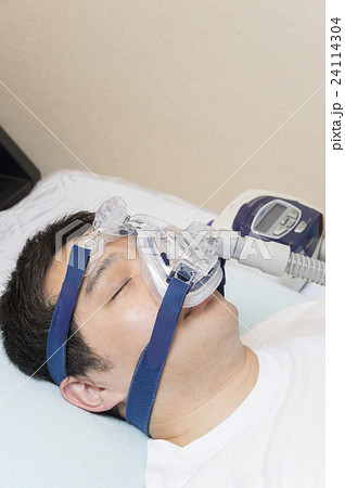 ネーザルシーパップ 睡眠時無呼吸症候群治療の写真素材 24114304 Pixta