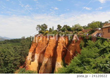 ルシヨンの山肌 ルシヨンの山肌 24120022