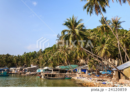 Ben Ngu wharf, Nam Du islands, Kien Giang 24120859