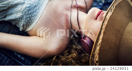 Women Woman Chill Music Song Listening Leisure Concept 24129031