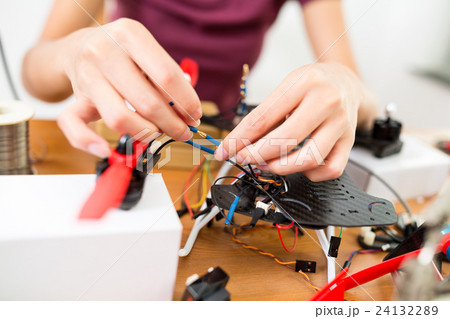 Assembler of drone at home Assembler of drone at home 24132289