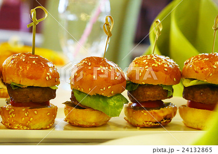 mini hamburger with salad leaf served on plate mini hamburger with salad leaf served on plate 24132865