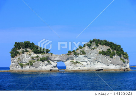 円月島（高嶋）の朝景 24155022