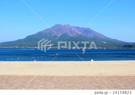 磯海岸から見る桜島 磯海岸から見る桜島 24159823