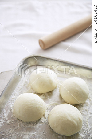 パン生地　パン作り　パン 24162423
