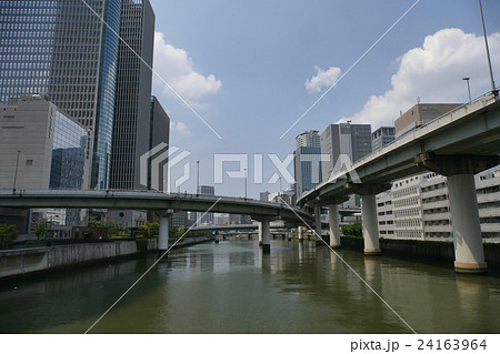 【四つ橋筋の渡辺橋より】 大阪府大阪市北区中之島3 【四つ橋筋の渡辺橋より】 大阪府大阪市北区中之島3 24163964