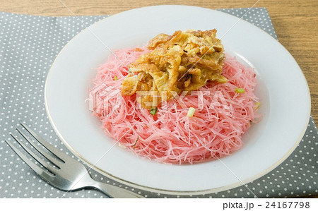 Red Fried Rice Vermicelli with Eggs and Scallion 24167798