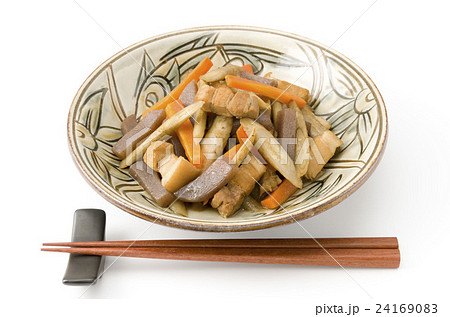根菜と豚バラ肉の煮物 24169083