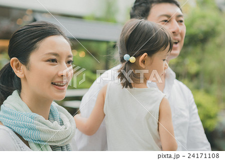 shopping complex　　　　　撮影協力：TENOHA DAIKANYAMA 24171108