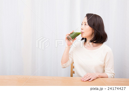 野菜ジュースイメージ 野菜ジュースイメージ 24174427