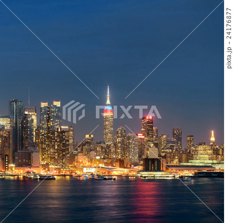 Midtown skyline over Hudson River Midtown skyline over Hudson River 24176877