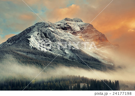 Foggy mountain sunset Foggy mountain sunset 24177198