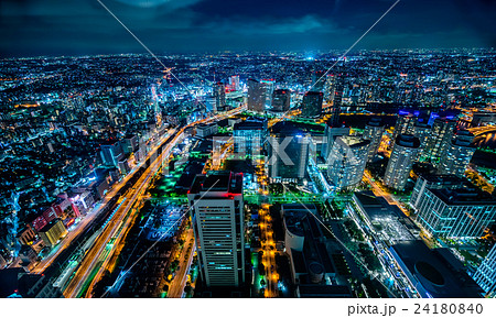 ランドマークタワーからの夜景 神奈川県横浜市西区みなとみらい２丁目２ １ の写真素材