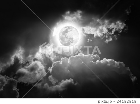 Nighttime sky with clouds, bright full moon Nighttime sky with clouds, bright full moon 24182818