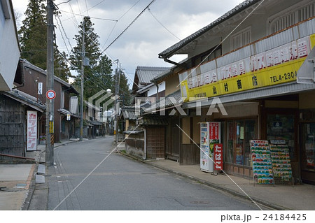 宇陀市菟田野区古市場の町並　 24184425