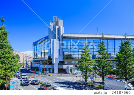 総武線　信濃町駅 駅前の風景（外苑側） 24187660