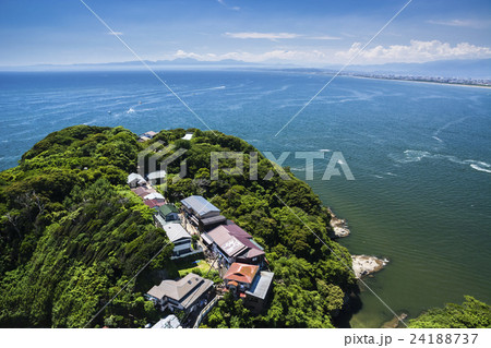江ノ島の半島　江島神社奥津宮　恋人の丘 24188737