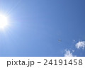 旭川市上空　青空　飛行機 24191458