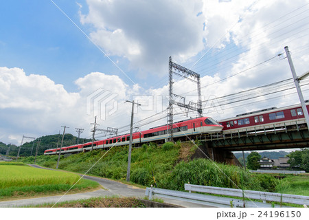 伊勢志摩ライナーと田園風景 24196150