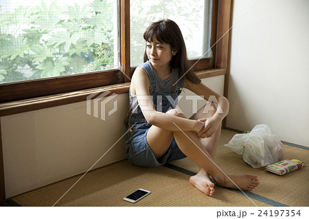 女性　ポートレート　 24197354