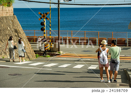 江ノ電・鎌倉高校前踏切 24198709