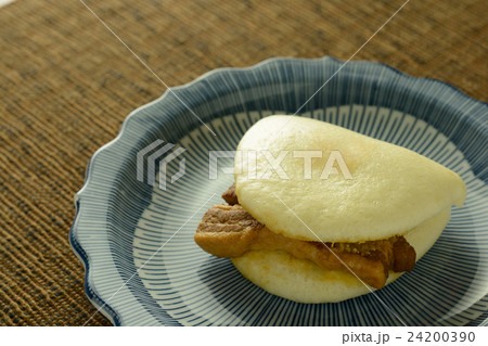 角煮まんじゅう 角煮まんじゅう 24200390
