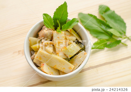 Red Curry with Chicken and Bamboo Shoots Red Curry with Chicken and Bamboo Shoots 24214326