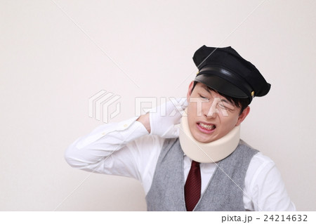 ドライバー 運転手 (タクシー TAXI 男性 バス ハイヤー 30代 会社員 営業車 制帽) 24214632