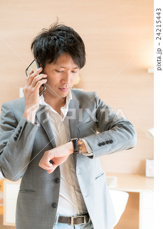 私服・待ち合わせ〜電話連絡イメージ 24215443