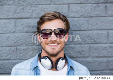 Portrait of young man in sunglasses Portrait of young man in sunglasses 24216633