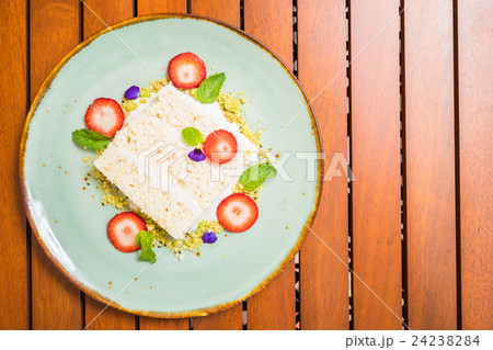 Coconut cake 24238284