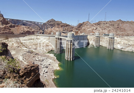 Nevada, Hoover Dam on sunny day Nevada, Hoover Dam on sunny day 24241014