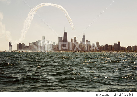 Illinois, Chicago, Lake Michigan and city skyline with skyscrapers Illinois, Chicago, Lake Michigan and city skyline with skyscrapers 24241262